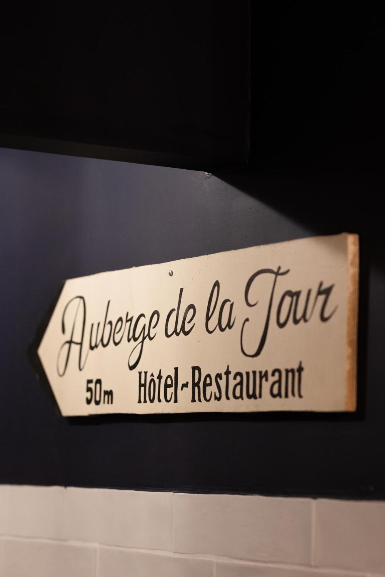 Auberge De La Tour Aups Exterior photo